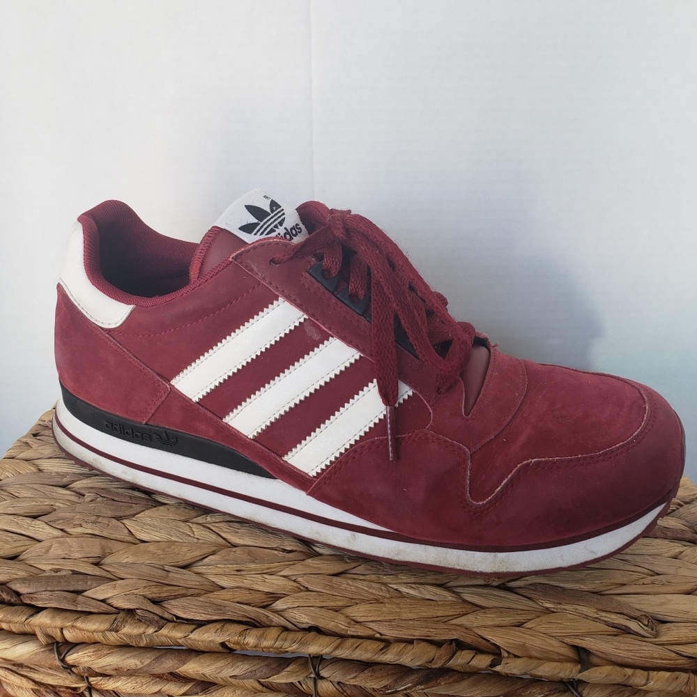 Adidas Vintage Sneakers